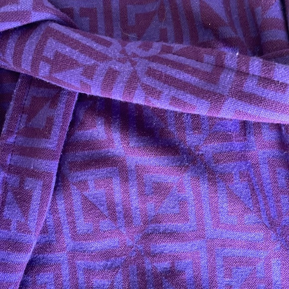 Liz Claiborne purple long sleeve top with tie - Picture 2 of 7